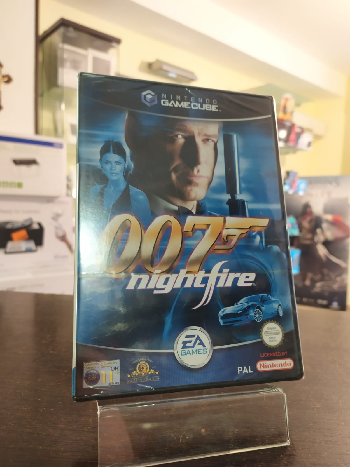 VIDEOGAME-NUOVO-007-NIGHTFIRE-NINTENDO-GAMECUBE-PAL-ITA